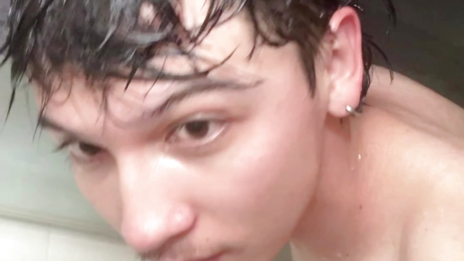 Taking a shower 💦 - Cottontail23 adlı kamera modelinin videosu