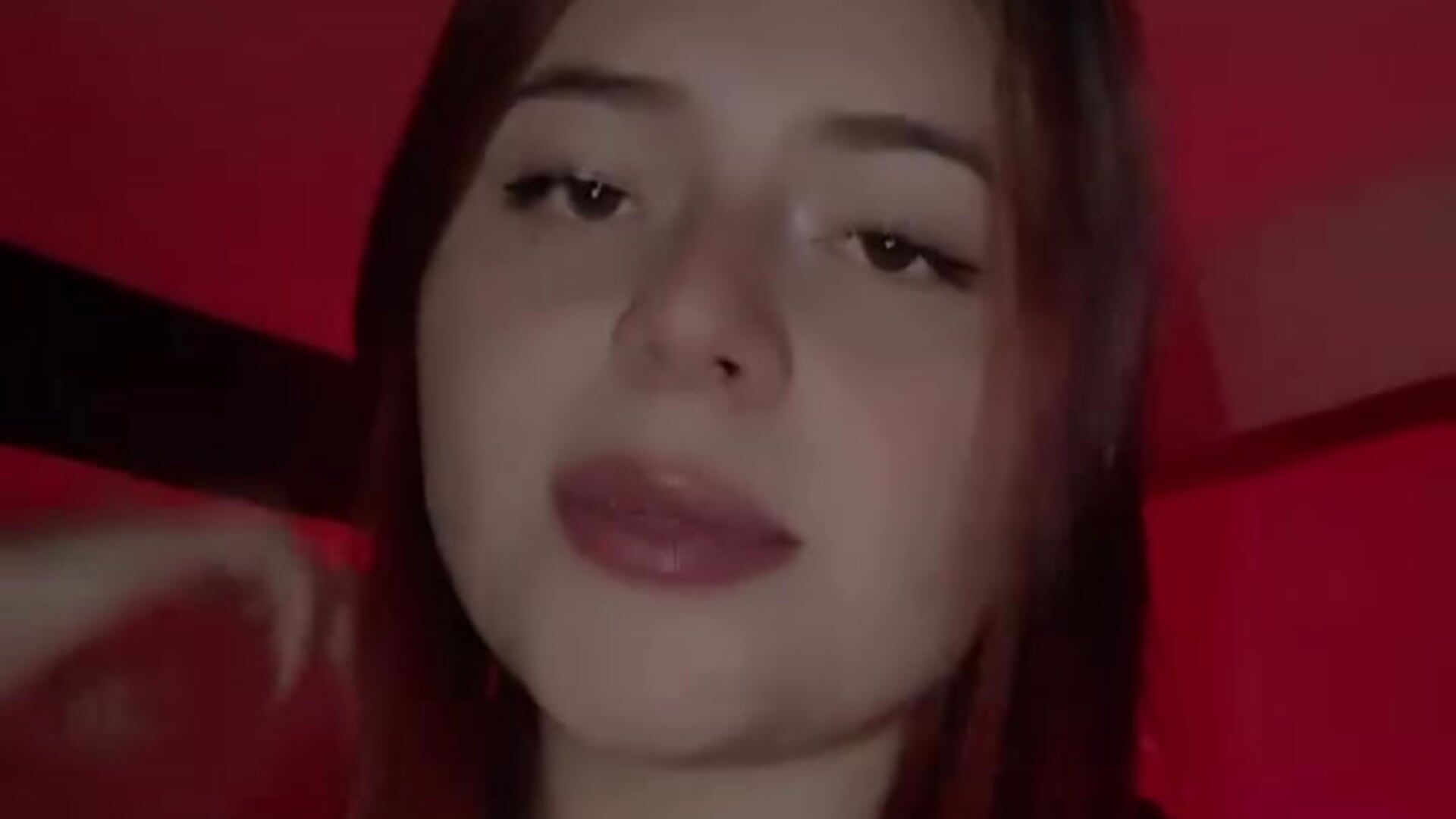 Me 💕 - відео від вебкаммоделі draviana_a_