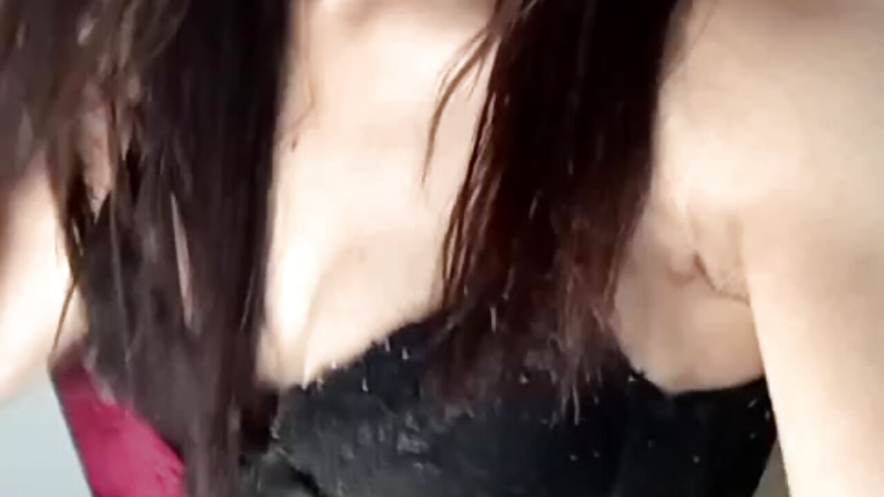 WhatsApp Video 2026-01-18 at 11,53,26 PM - vídeo de MarianaRojas_ modelo de câmara