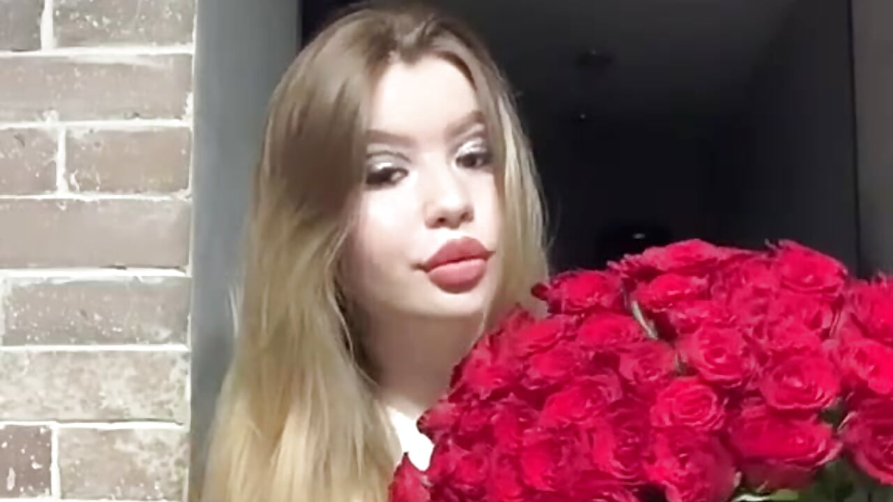 Me - video by IamAdel cam model