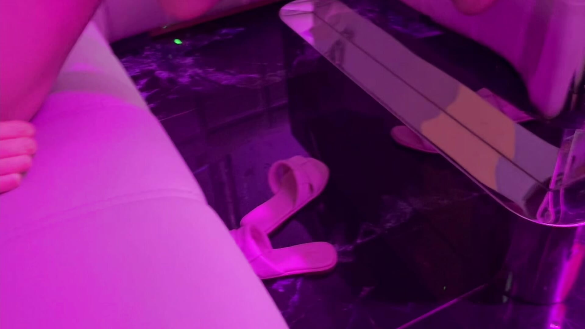 PublishVideo - vídeo de la modelo de cam POS001