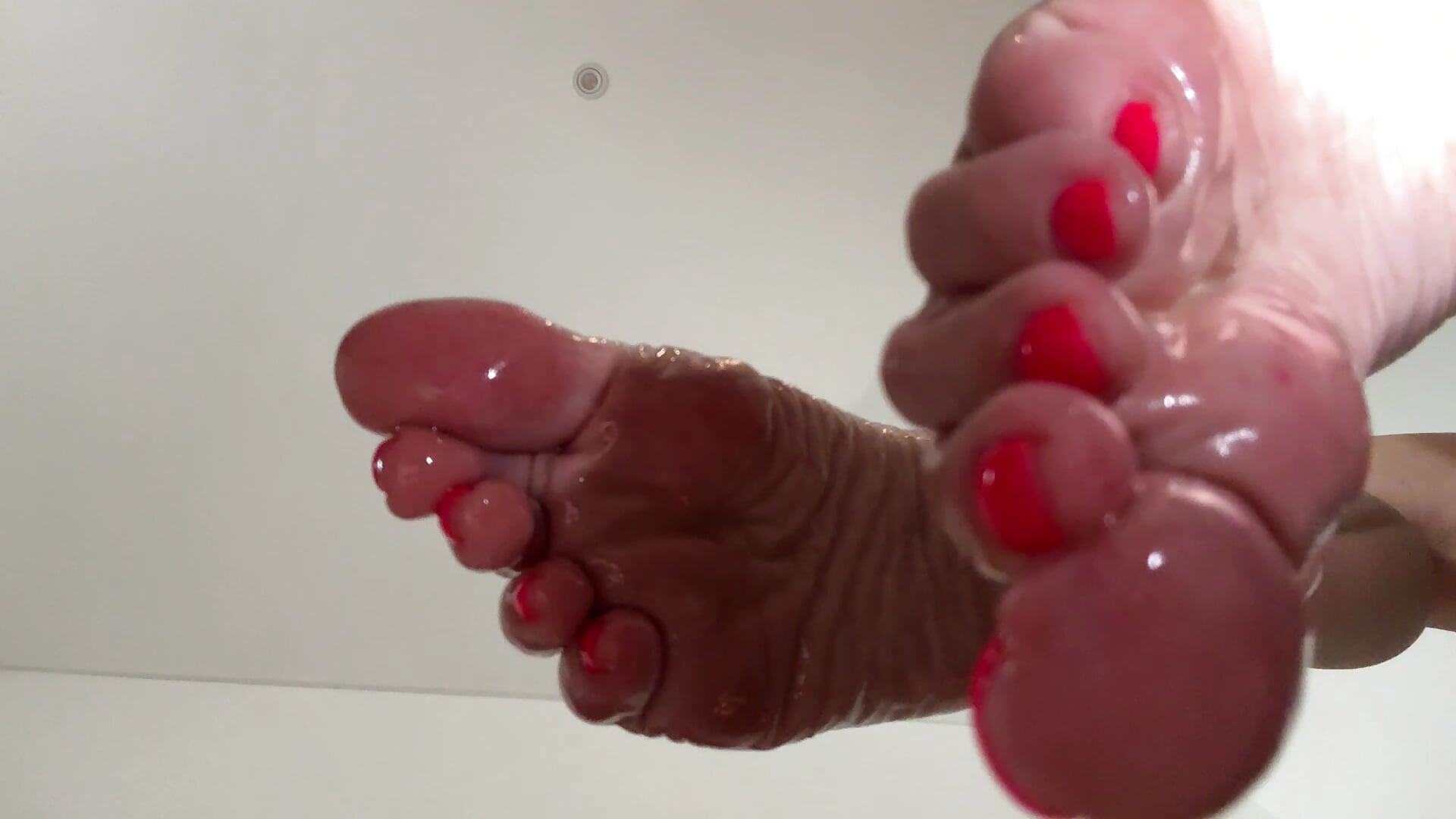 On your face 👣 - video by VenusBloom cam model