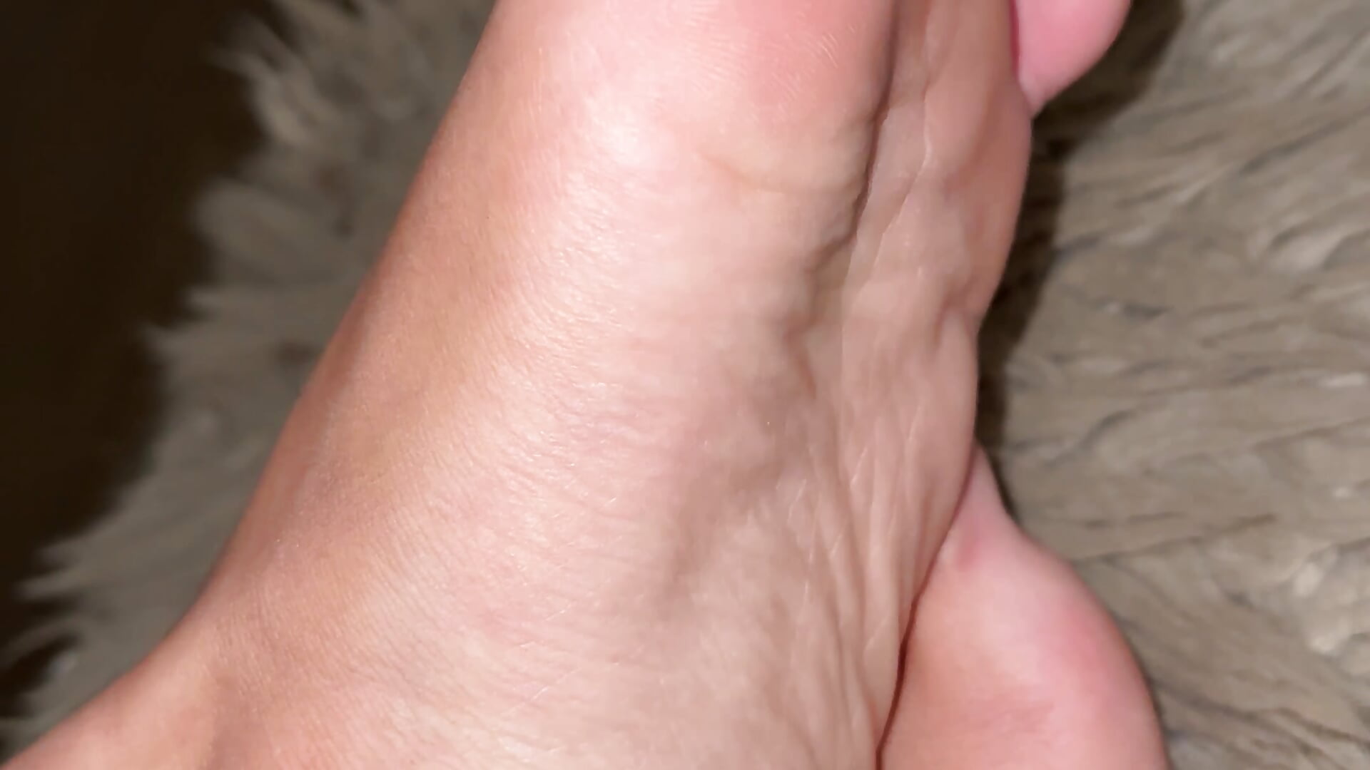 🦶🏼🙈