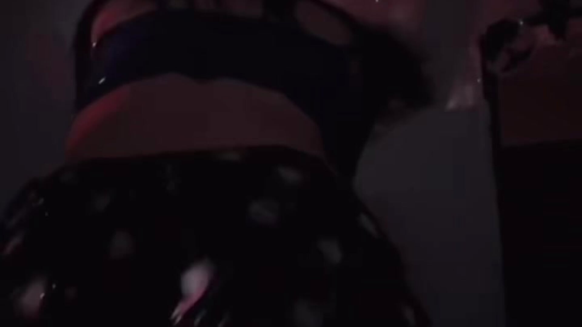 🤭 - video oleh model kamera Black_Chanel