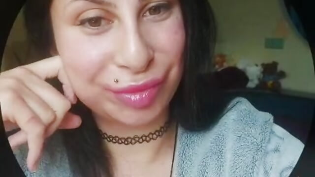 Waiting for you ❤️ - video by QueenMomyS cam model