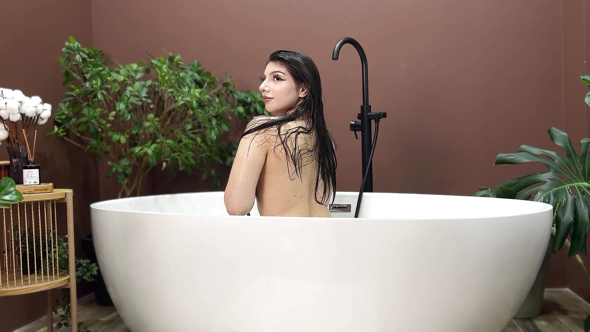 Undress me in bathroom💋 - video by Helly_Moon cam model