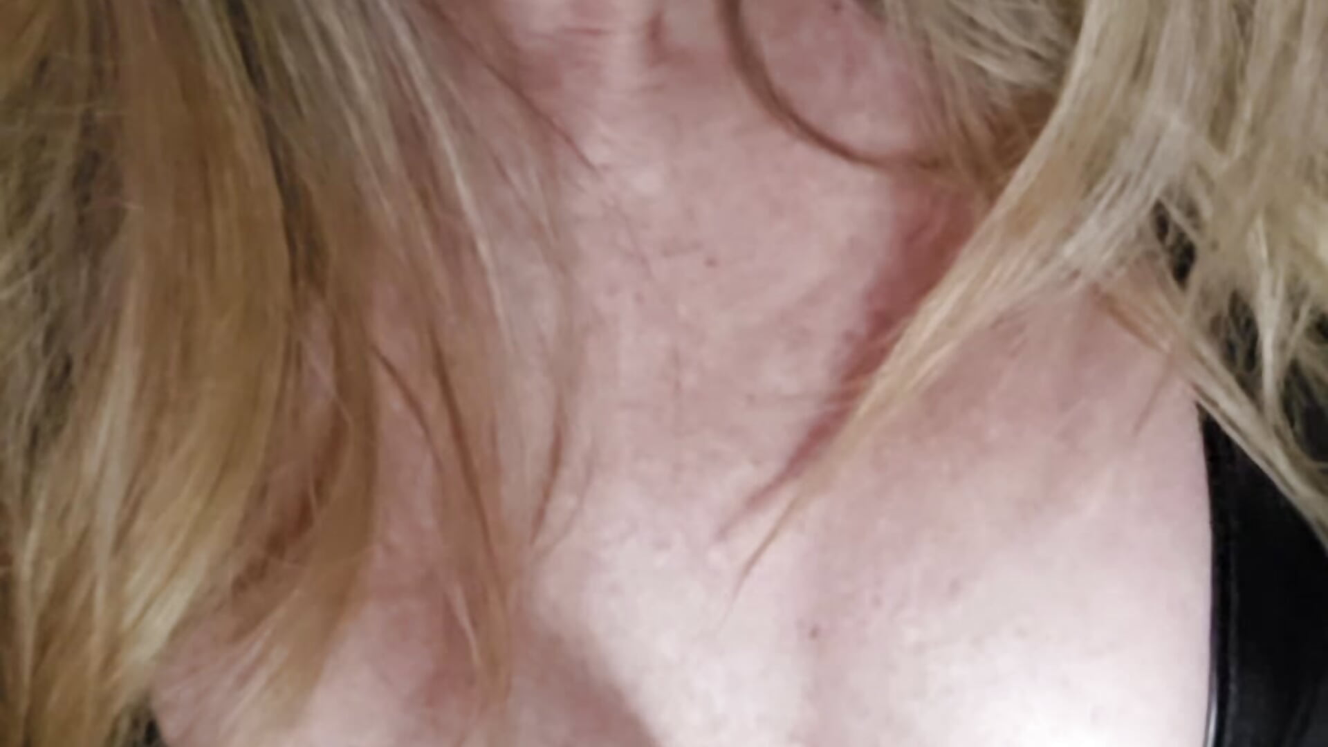 Suprise - відео від вебкаммоделі WhimsicalBirdette