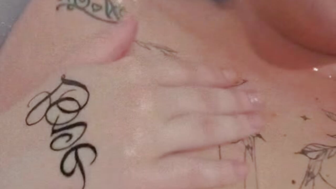 teasing in bath - video by AshleyBrook13 cam model