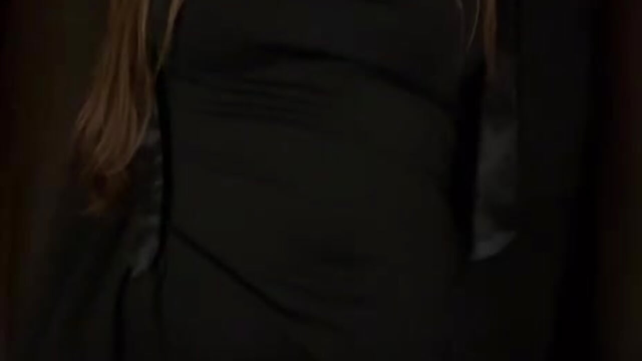 Hips Teasing in mini dress - فيديو من Tofumuchh موديل الكام