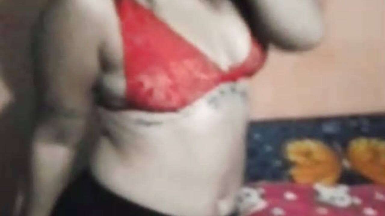 1000024272 - video by mommy-hot-valeria cam model