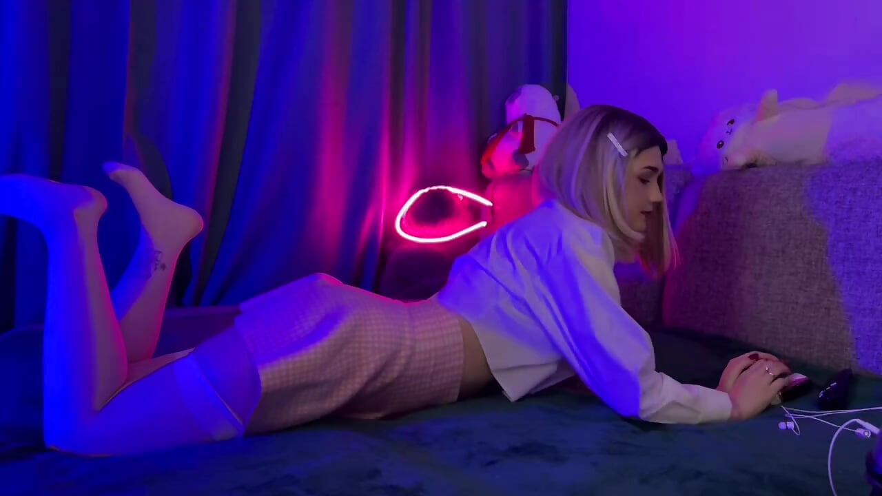 🌷🌷🌷 - video by sofishka cam model