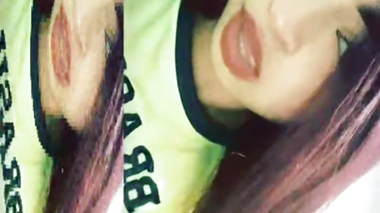 Kisses for all ♥ - video by _ceeleste_cute_ cam model