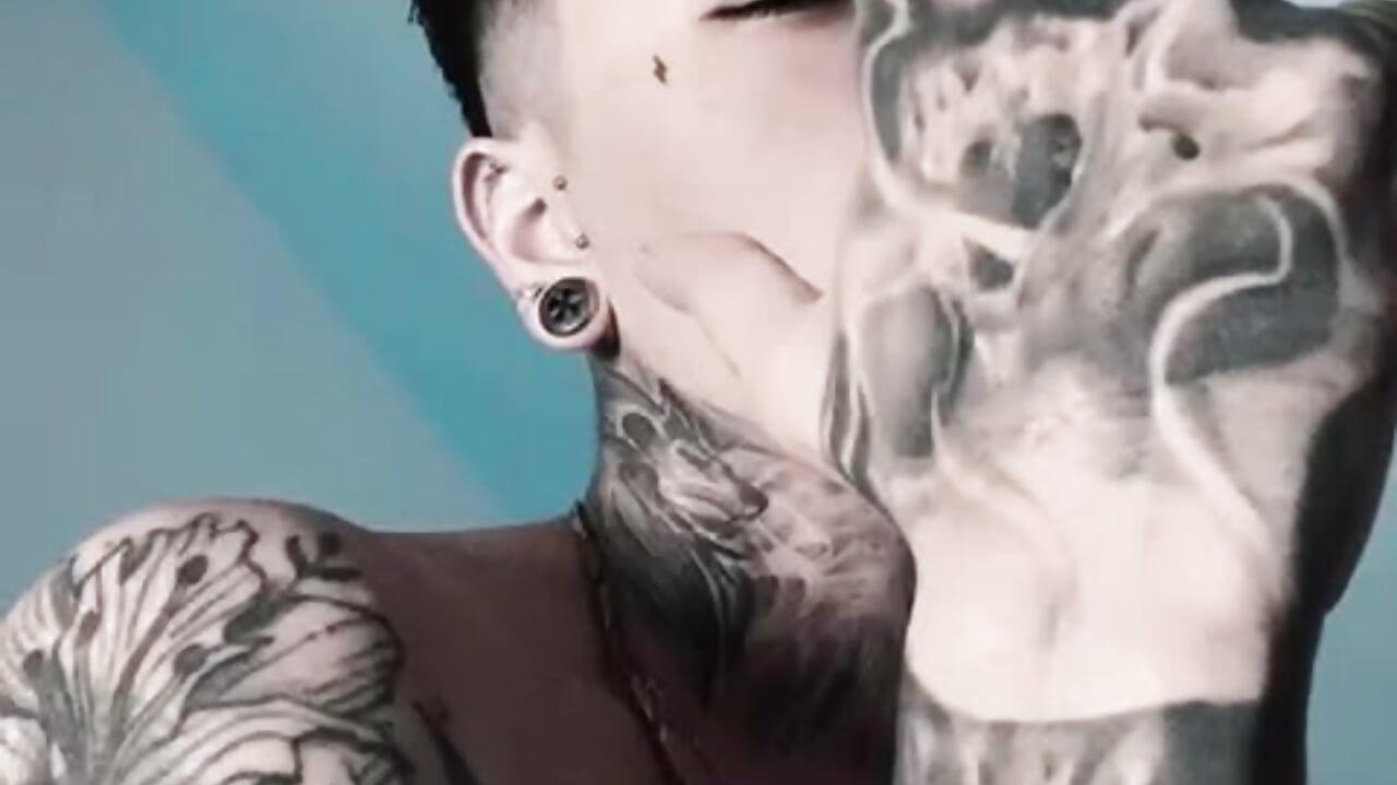 Video de WhatsApp 2025-09-25 a las 23,29,42_594130a3 - video by Dannystone2 cam model