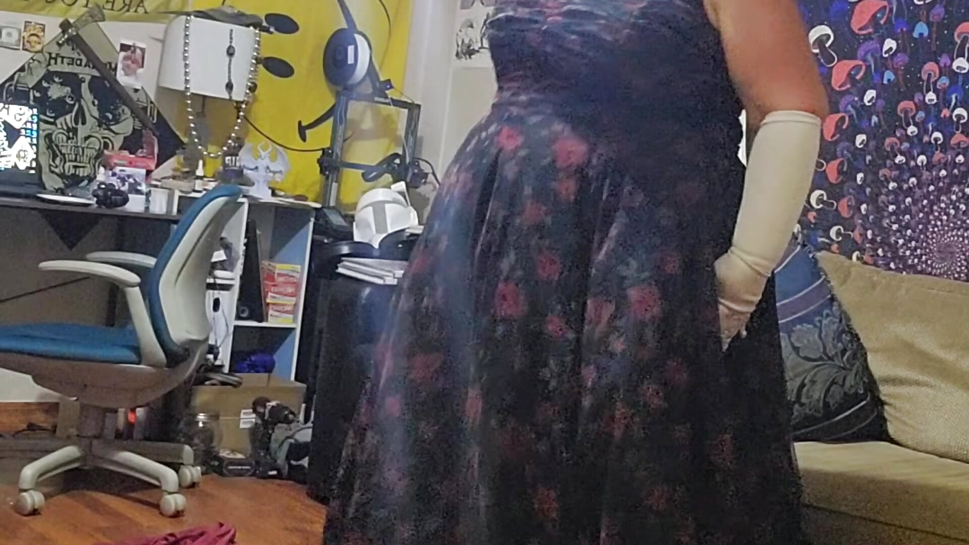 Sad But True Striptease - video by violentviolet68 cam model