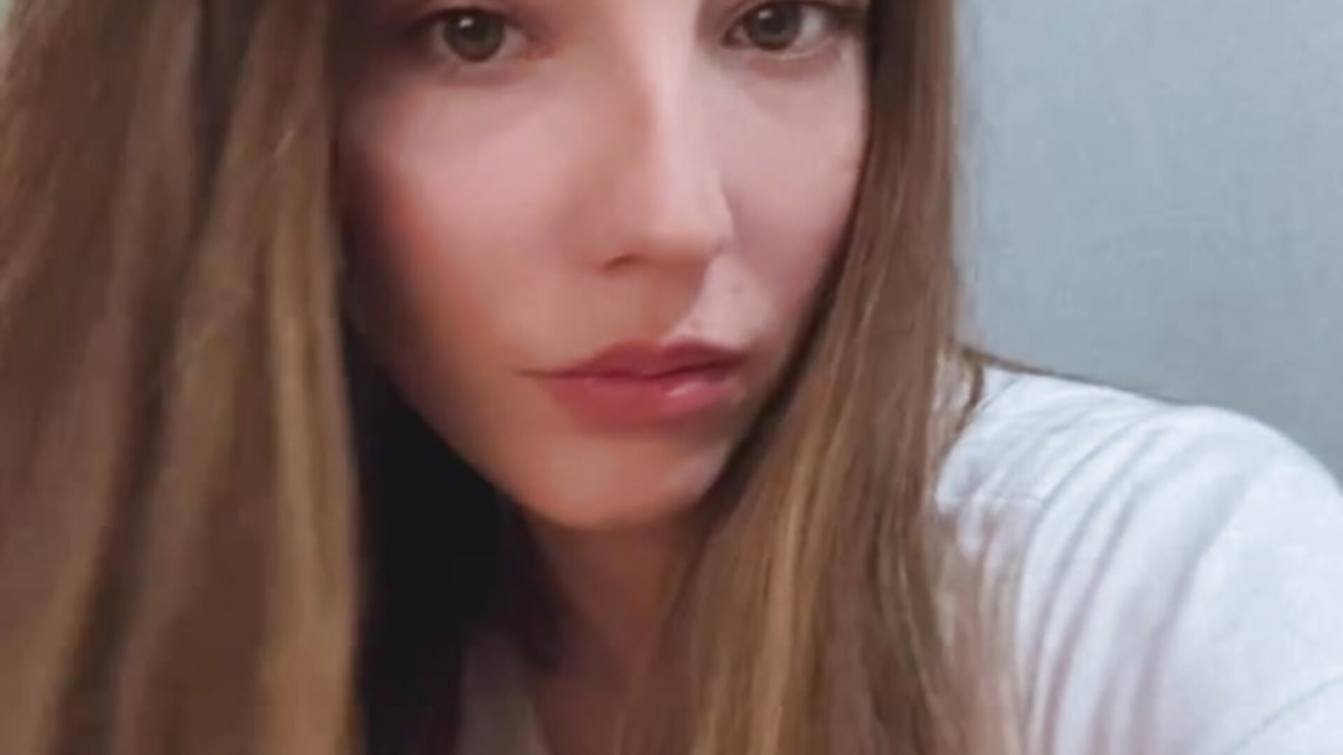 Ur Lily - video av Curious_Lily cam model