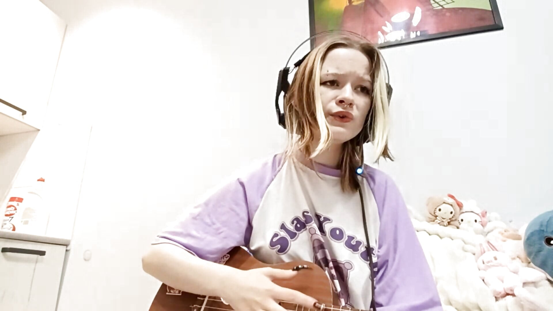 i am - video by KumBoole cam model