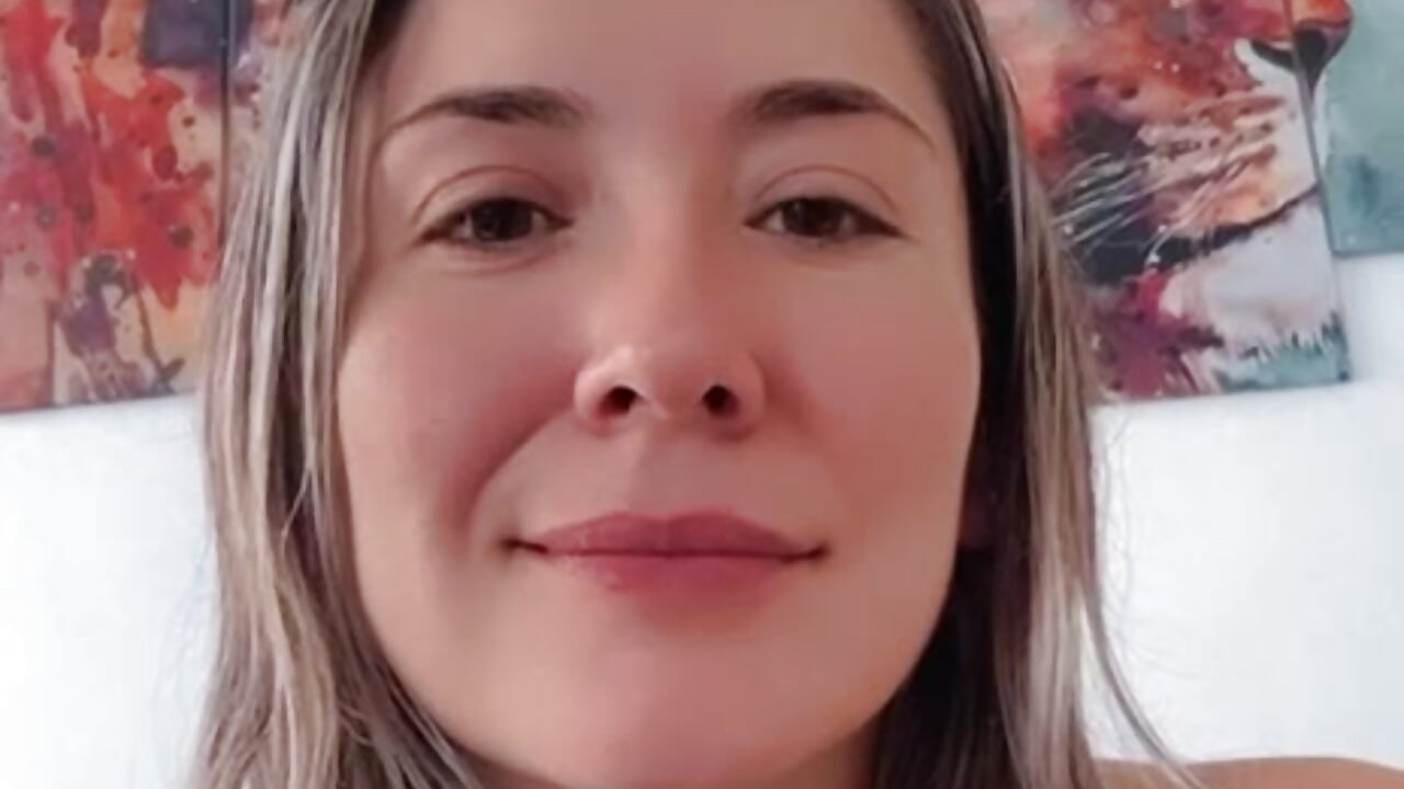 💋 - فيديو من Mariana_gom موديل الكام