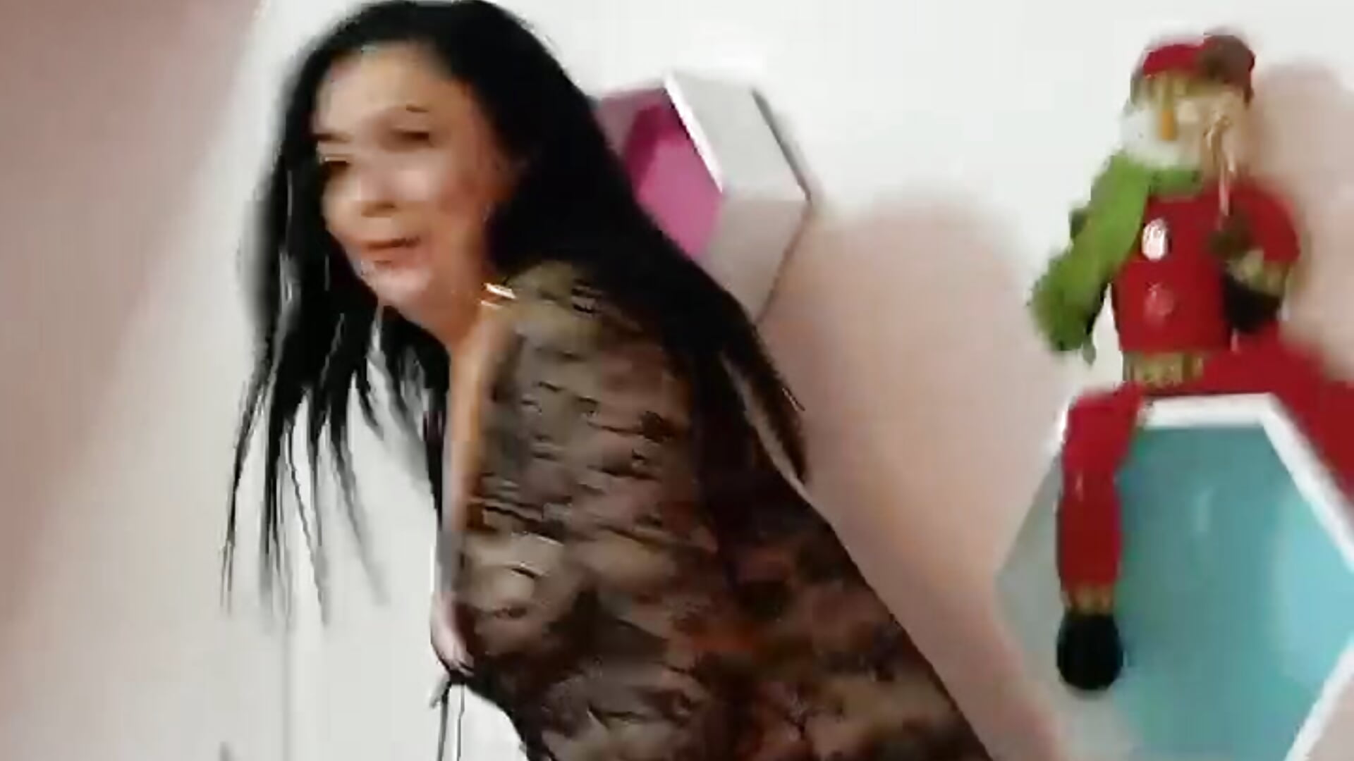 MOMMY SEXY 😉😈 - video by yourhornyjuliettee cam model