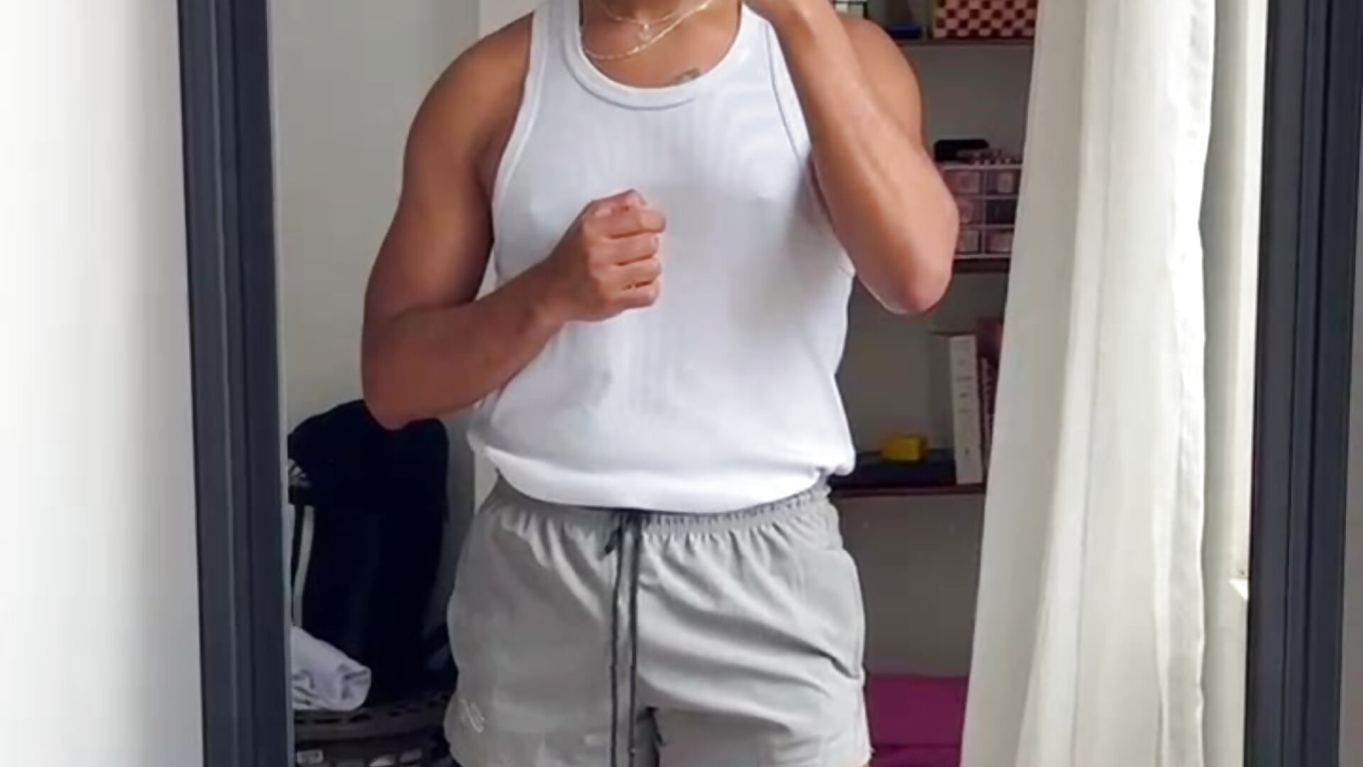 at home - Taylormaccurdy_ 캠 모델의 동영상