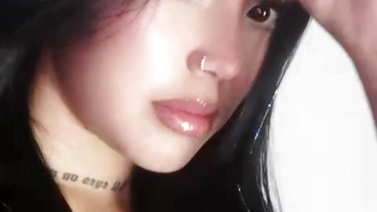 sexy lady - video by AndreaG_ cam model