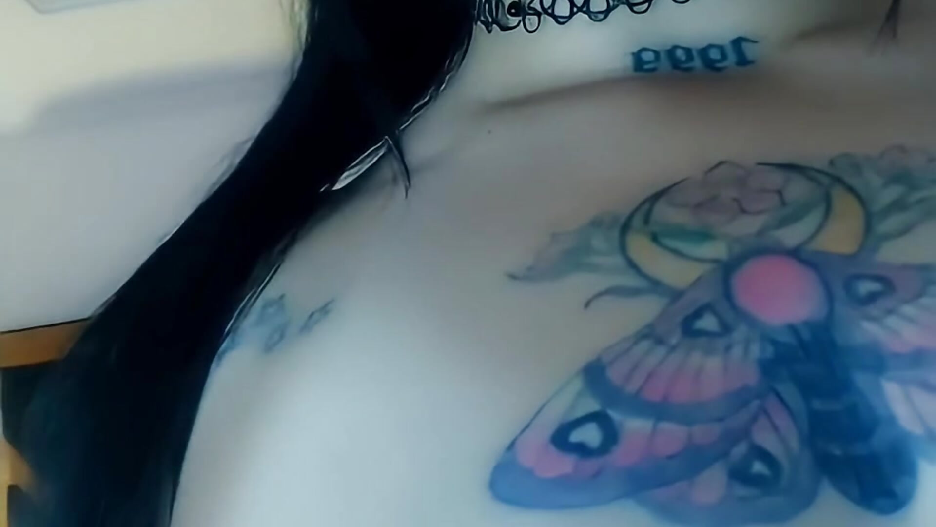 Do you like my pierced nipples? - video di SusanVilla modella di cam