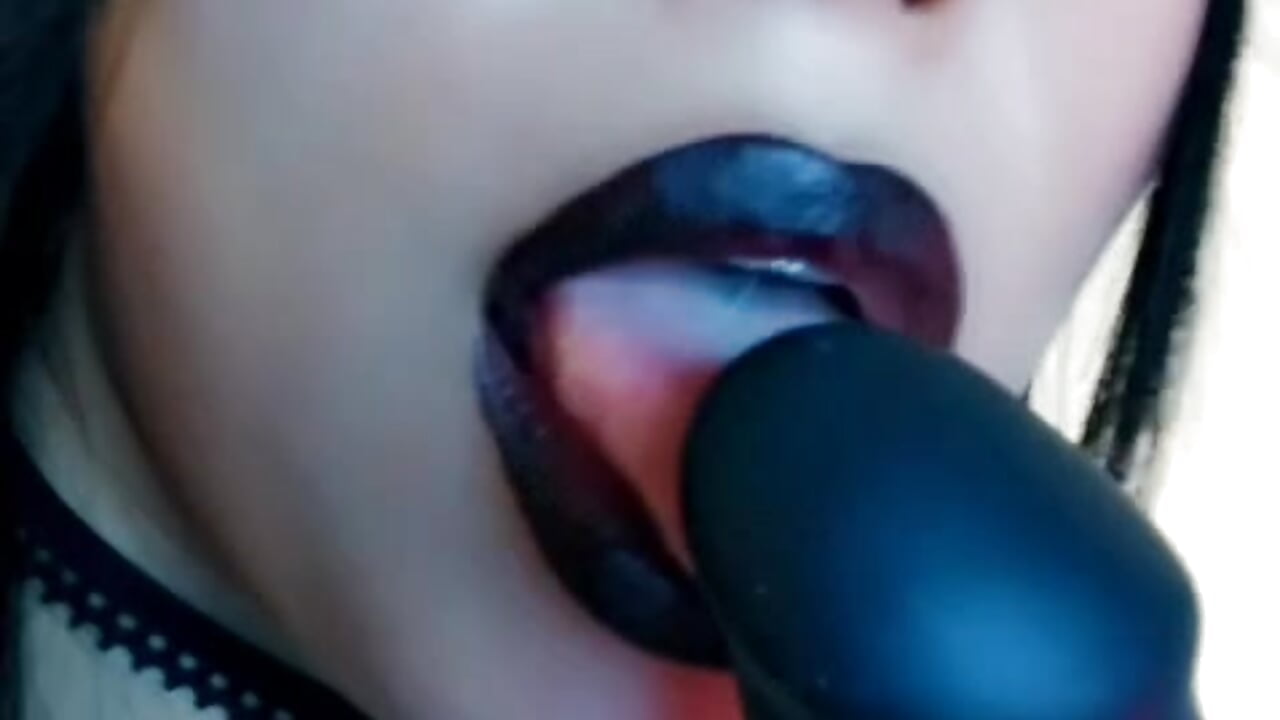 Hello my goddess - video by SusanVilla cam model