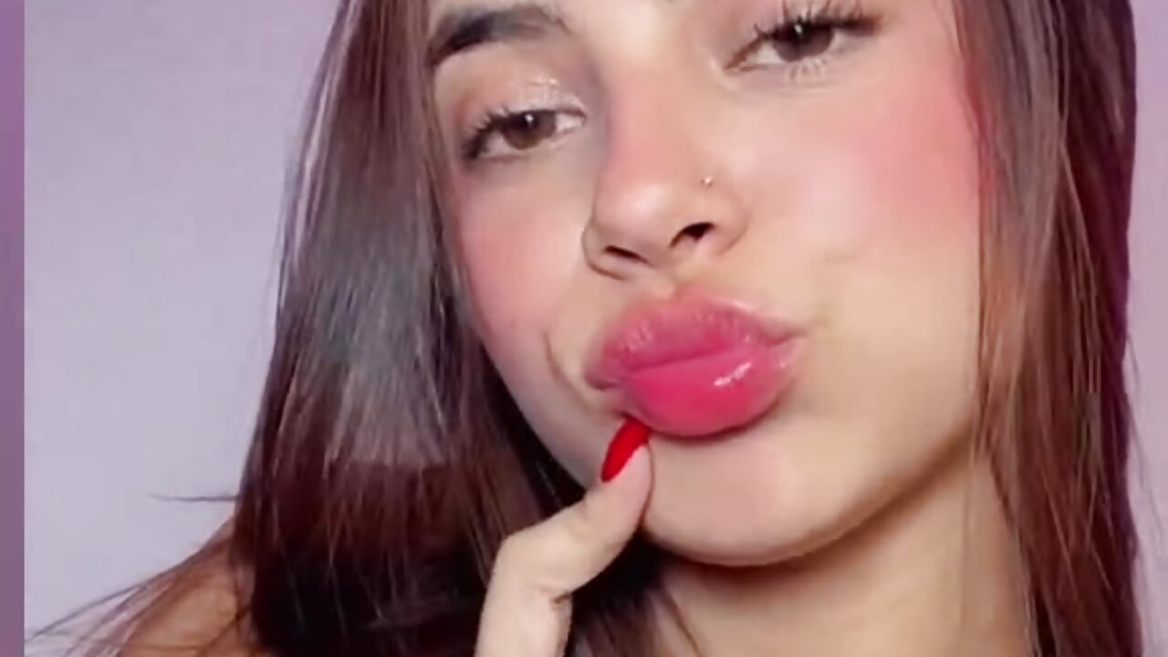 meow－カメラキャストのzharaa_foxの動画