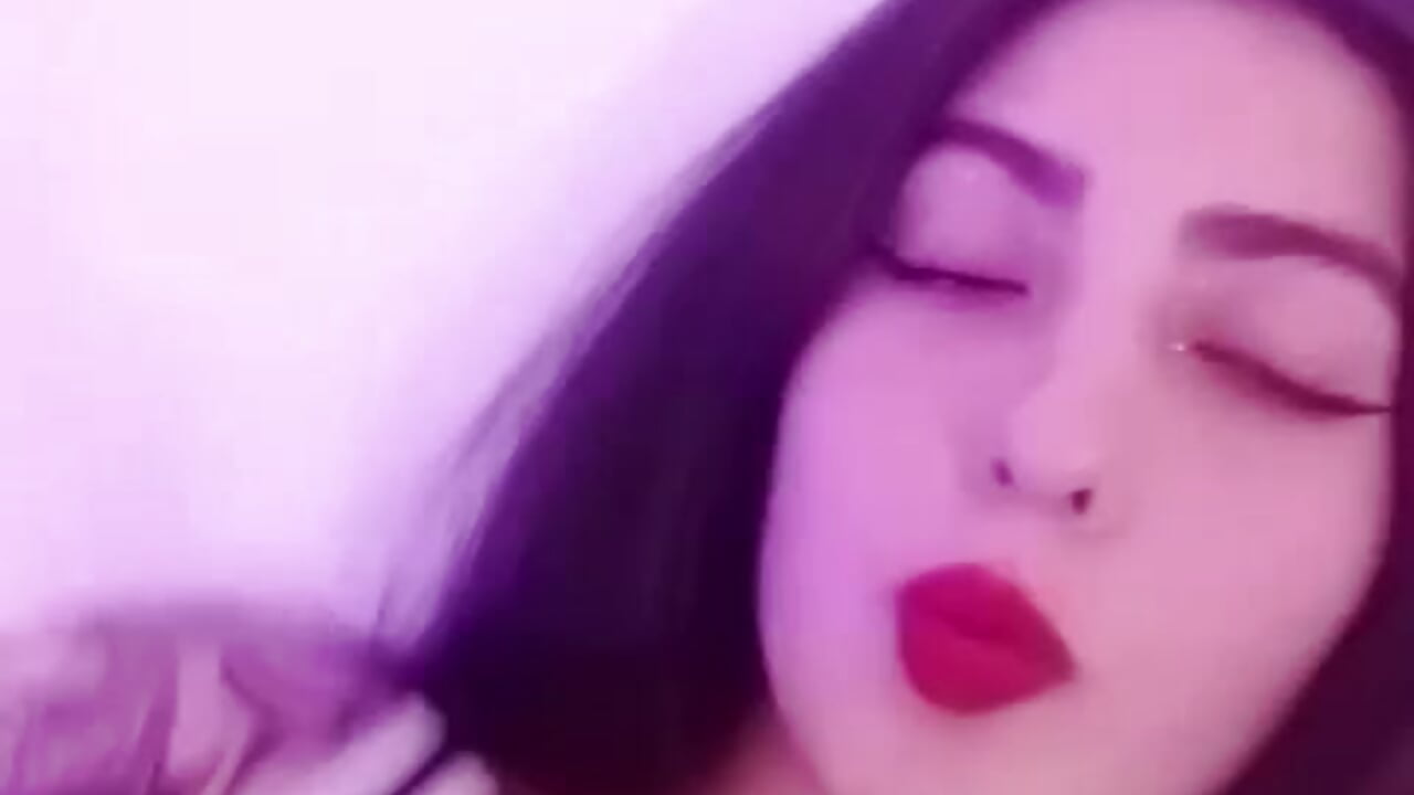 👅 - video od modelky/modela Ixchel_tay