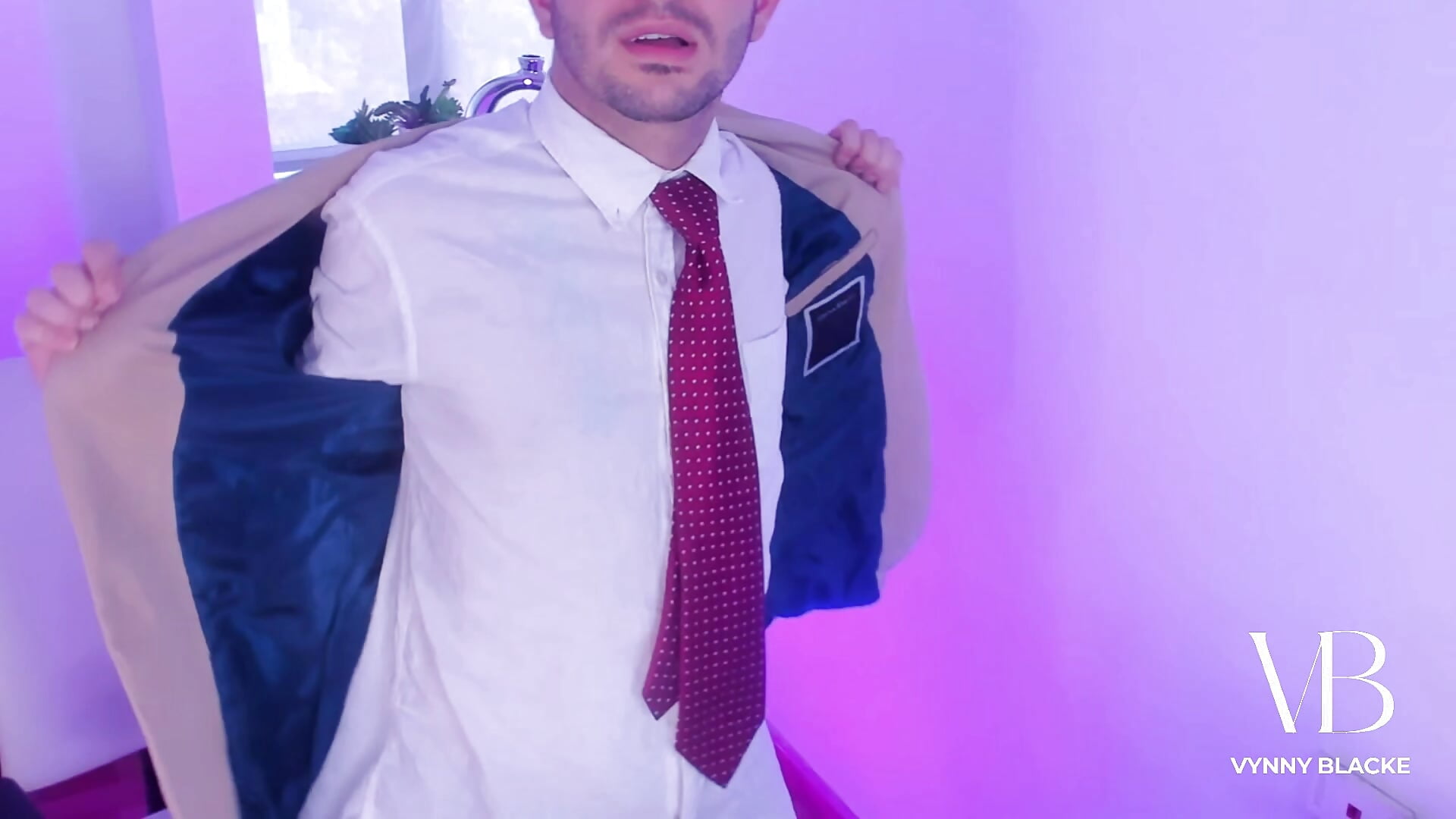 SHOW HOT TIES - PLAYING WITH MY COCK ON THE MIRROR AND POV - VynnyBlacke_ adlı kamera modelinin videosu