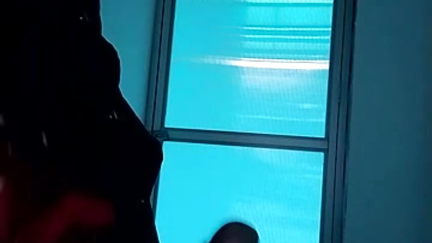 🔥 I'm horny in the bar bathroom😈 There was a very sexy waitress.