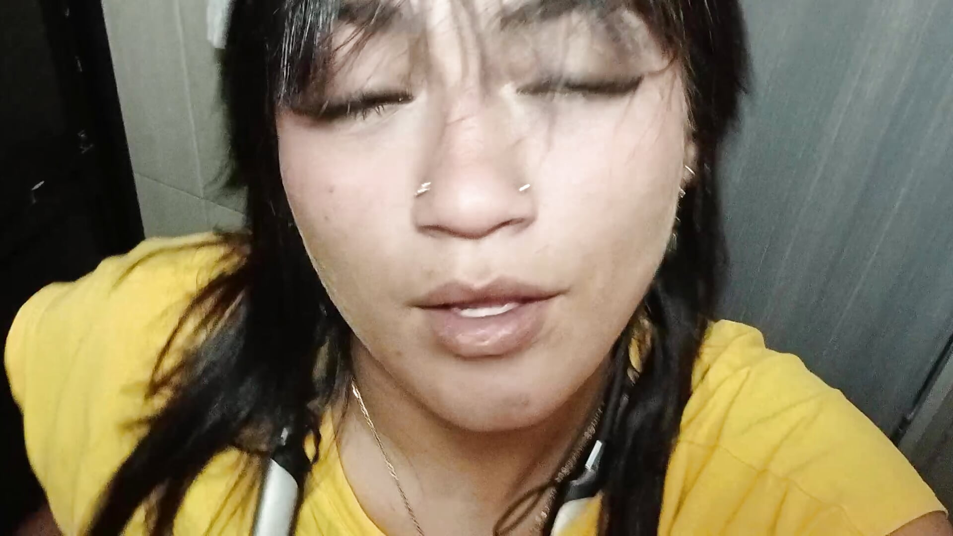 🌺🥺😍give me kisses on the face 😍🥺🌺 - video by who_is_milyxx cam model