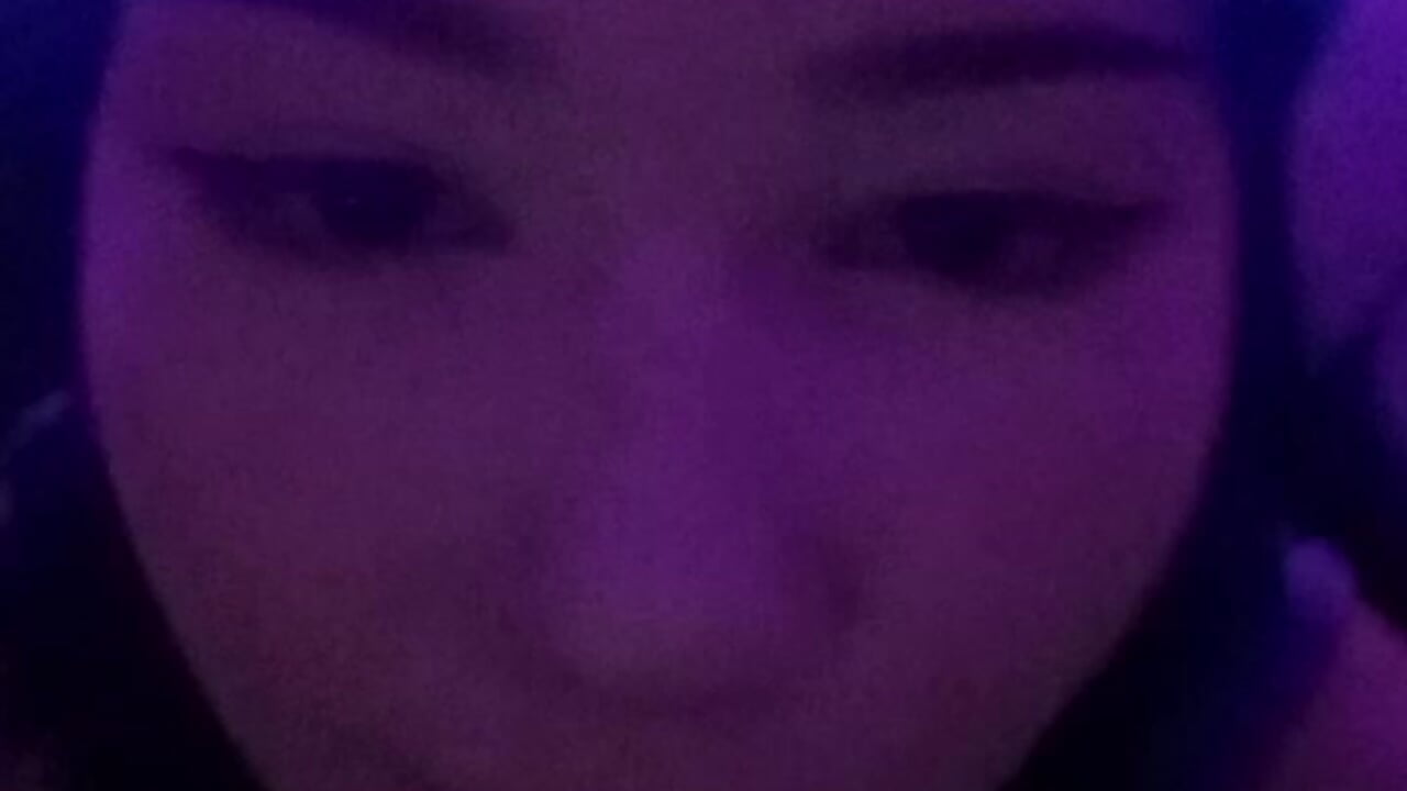 Sit with me in these erotic colors <3 – video af KateSmitx