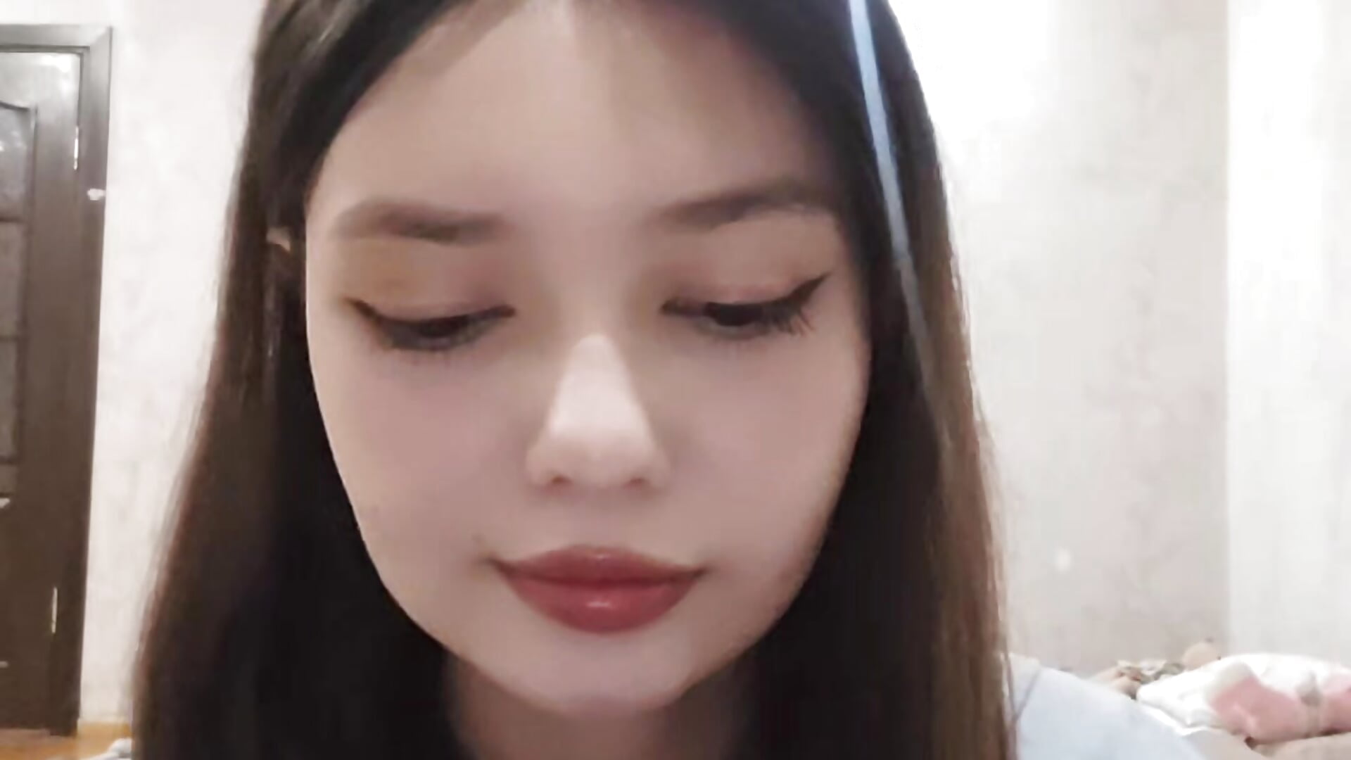 Sweet and Beautiful - video by ImogeneMalinconico cam model