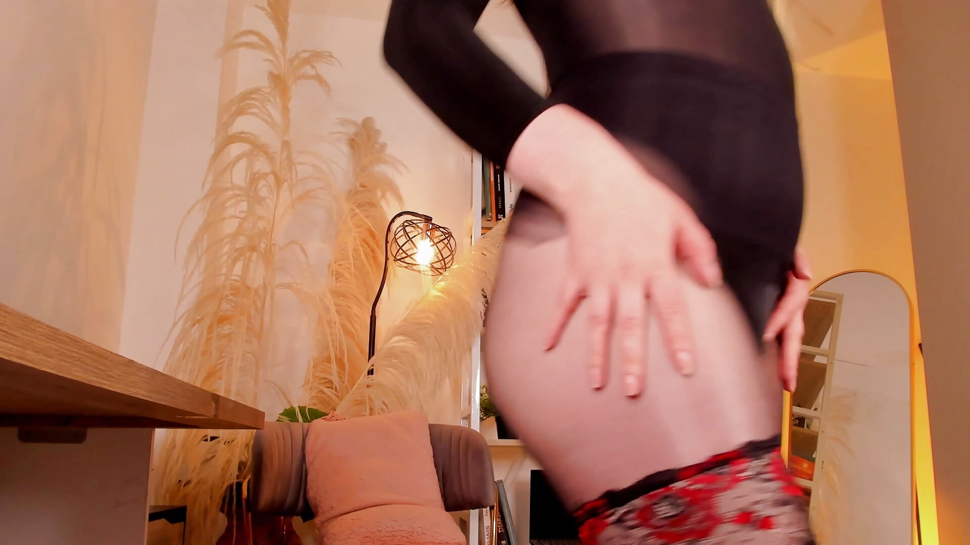 my ass in pantyhose - video của người mẫu cam julianaarboleda