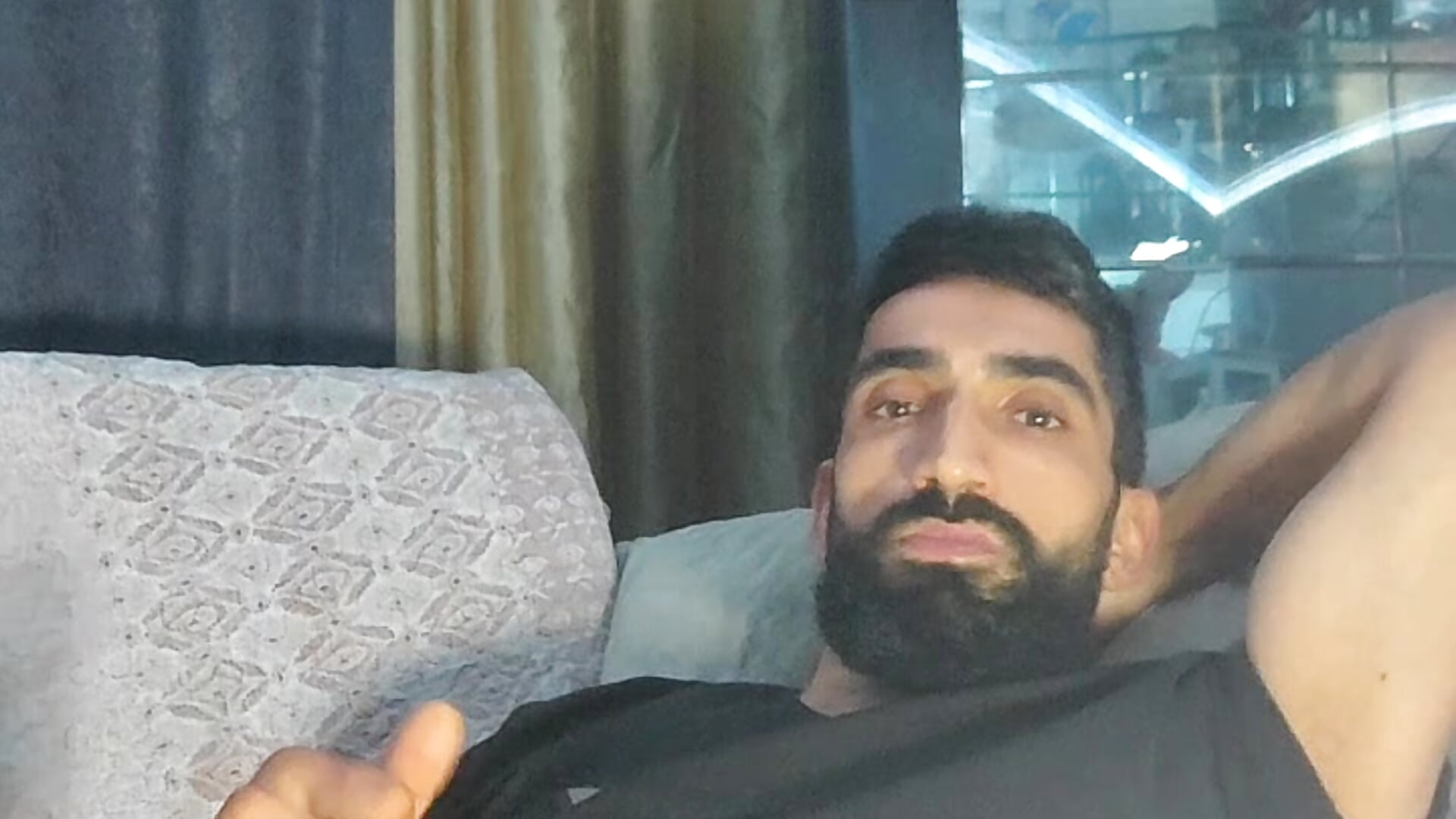 1000057215 - відео від вебкаммоделі Oktayyyyyyy