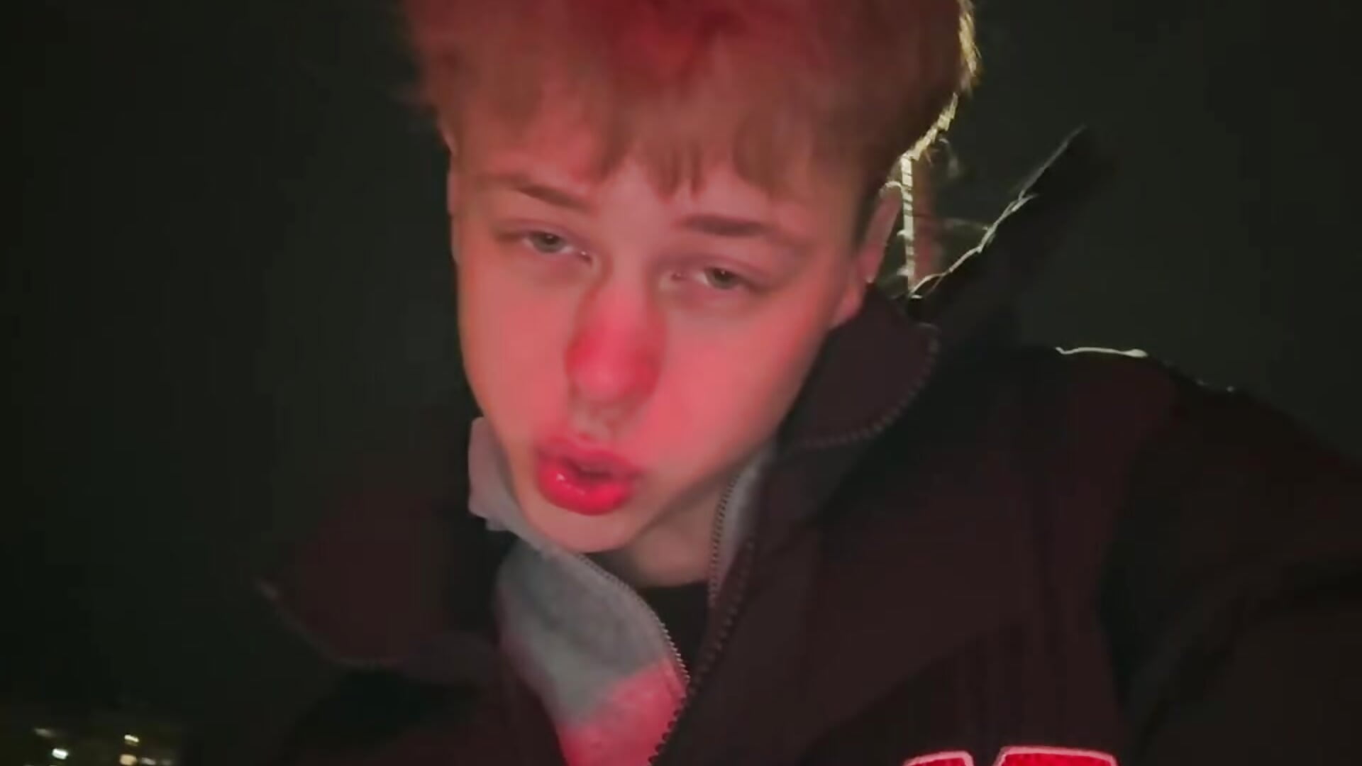 2025-09-26 18,43,46 - video by _bee_boy_ cam model