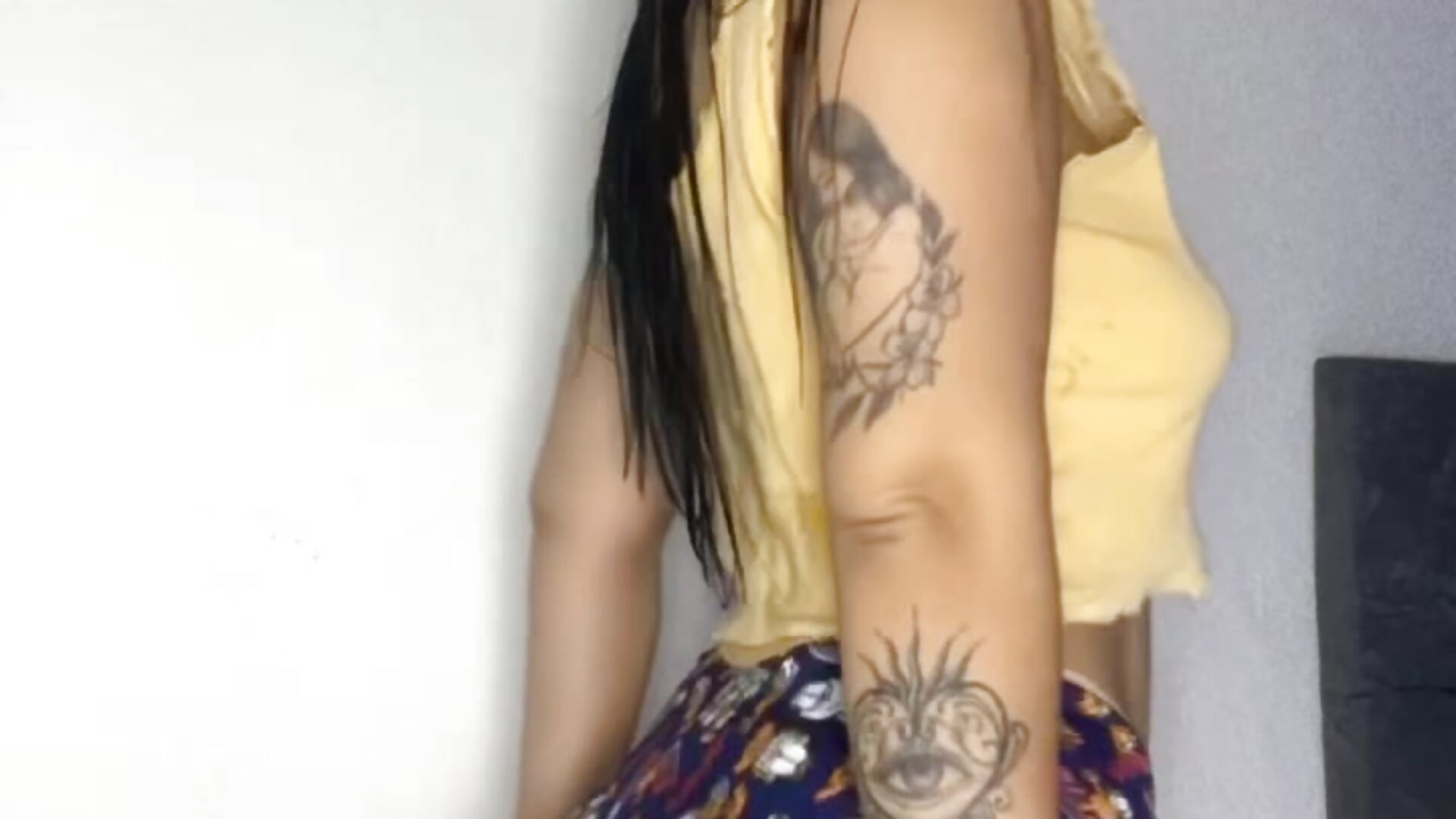 Fofaa - Vídeo de RavenaX, modelo de vídeos