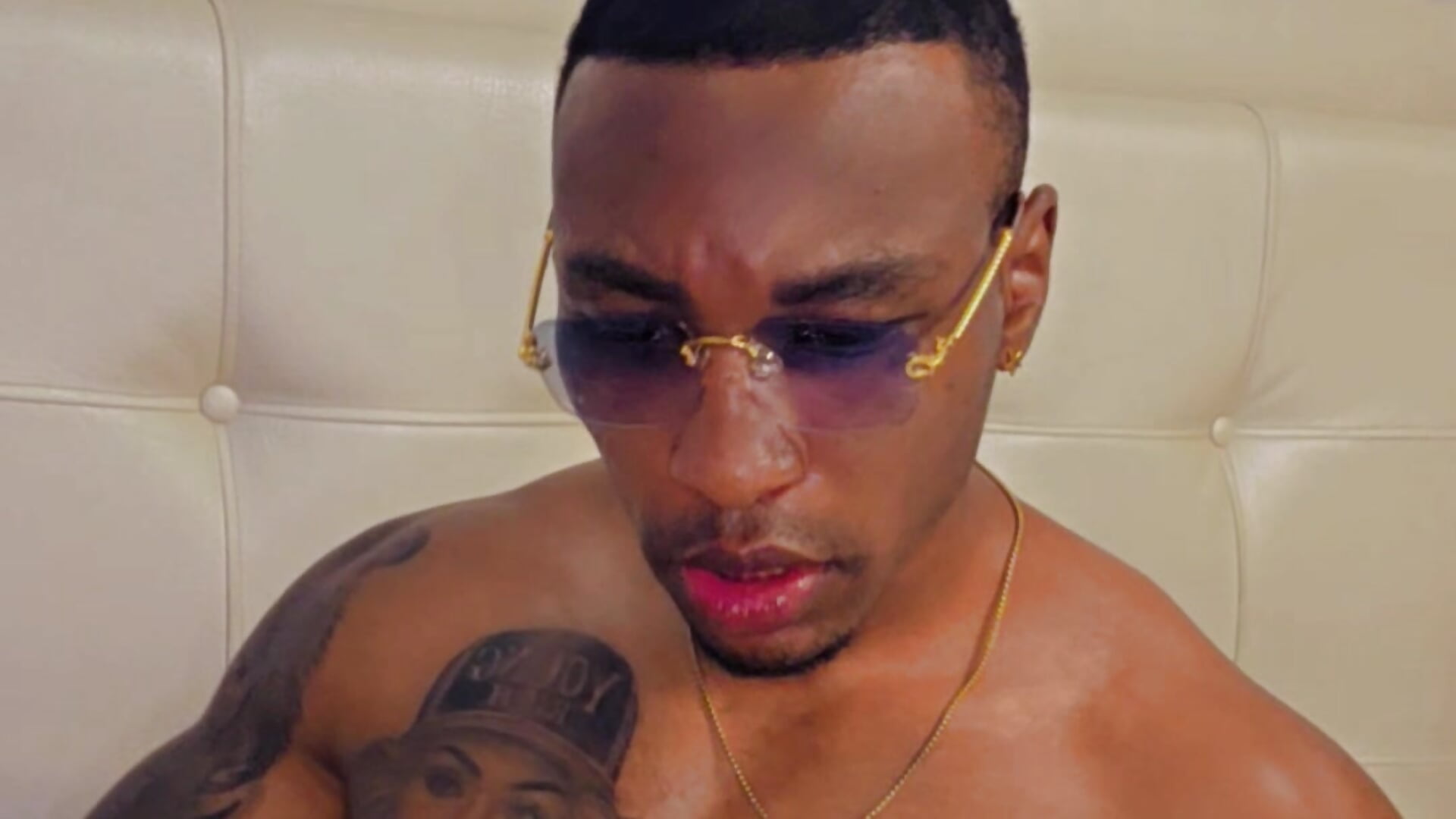 FuckBoy - video by DiegoXXL111 cam model