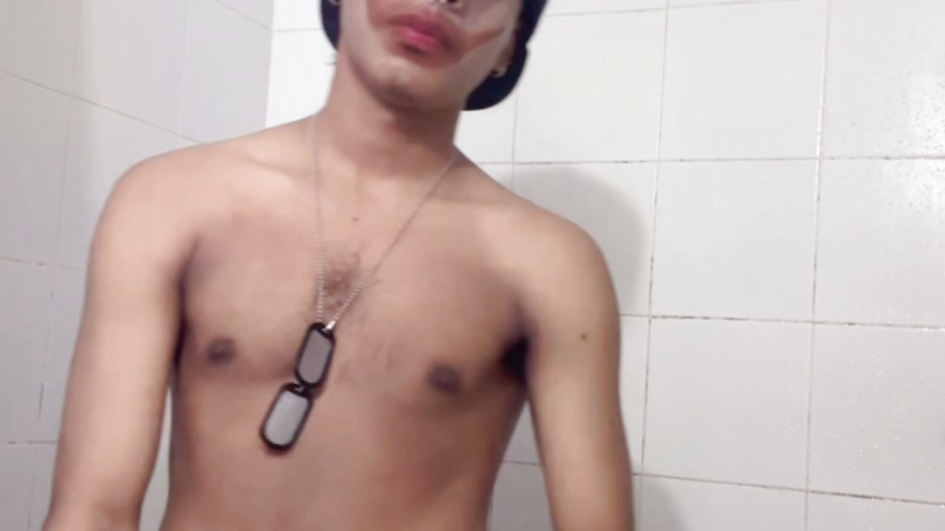 Quieres ? - vídeo de emoladn modelo de câmara