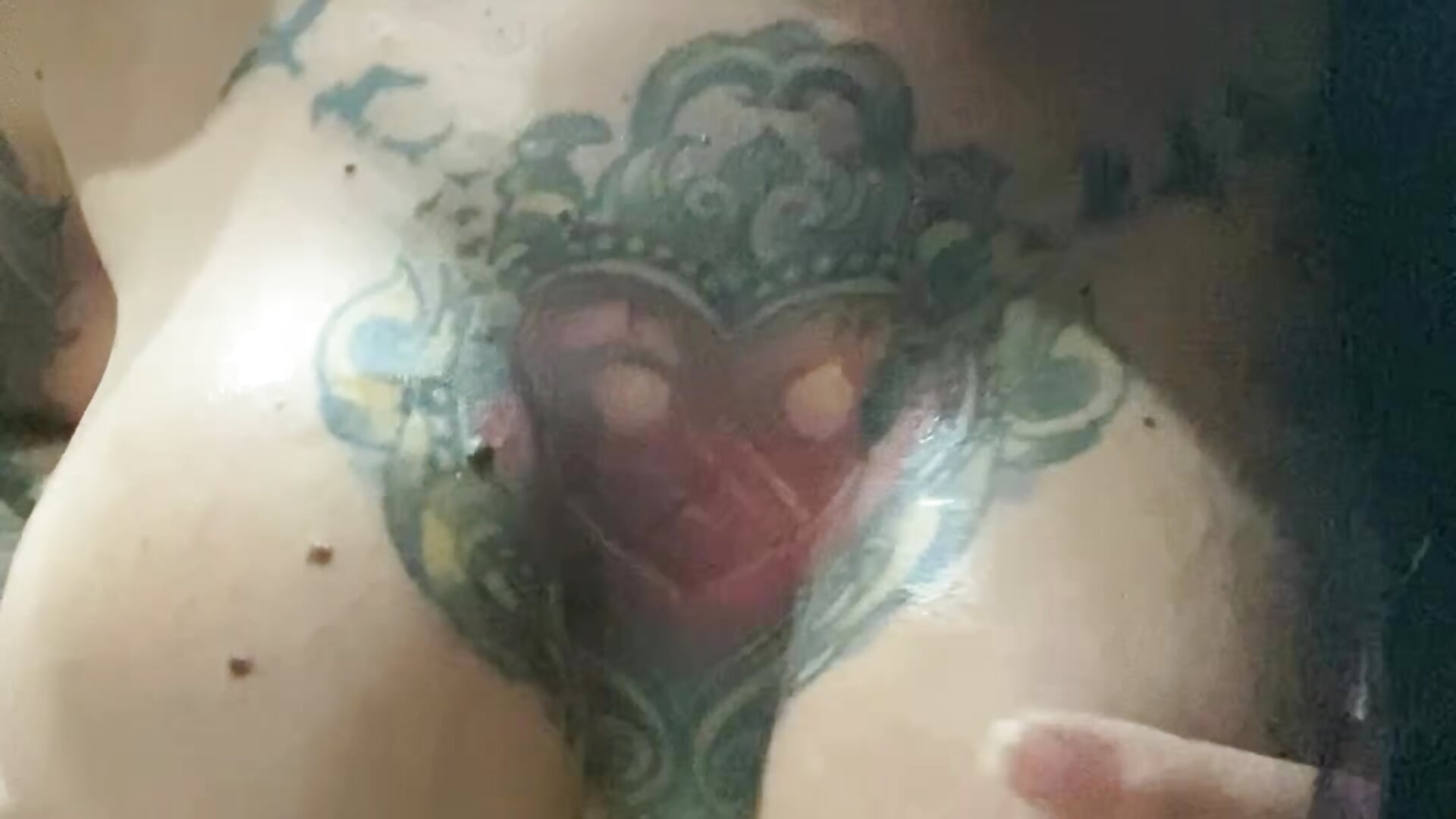 Lo que pasa cuando me quedo sola con mi dildo 🔥 - video di morochahottatoo modella di cam