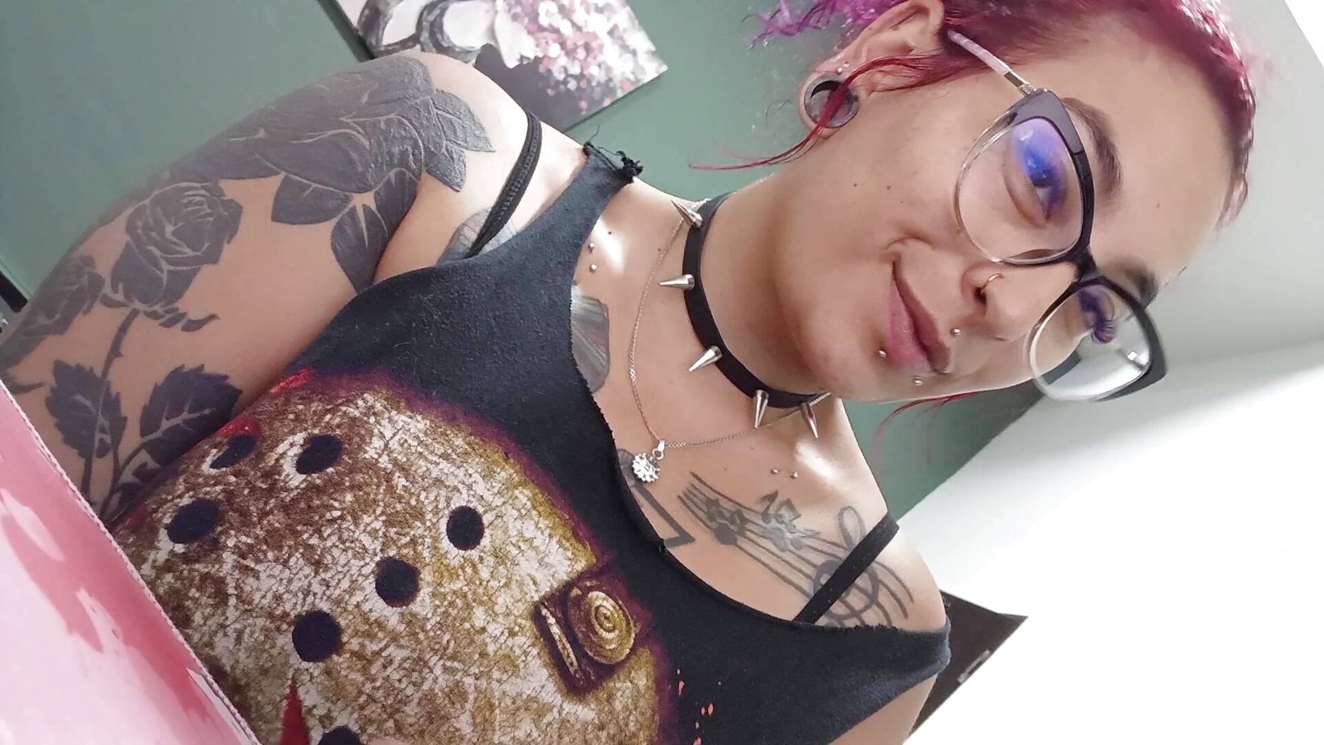 🔥🥴 - video by rojita-rojita cam model