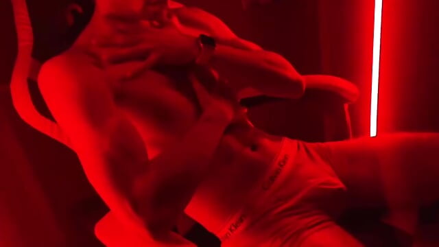Hot sexy guy 🥵