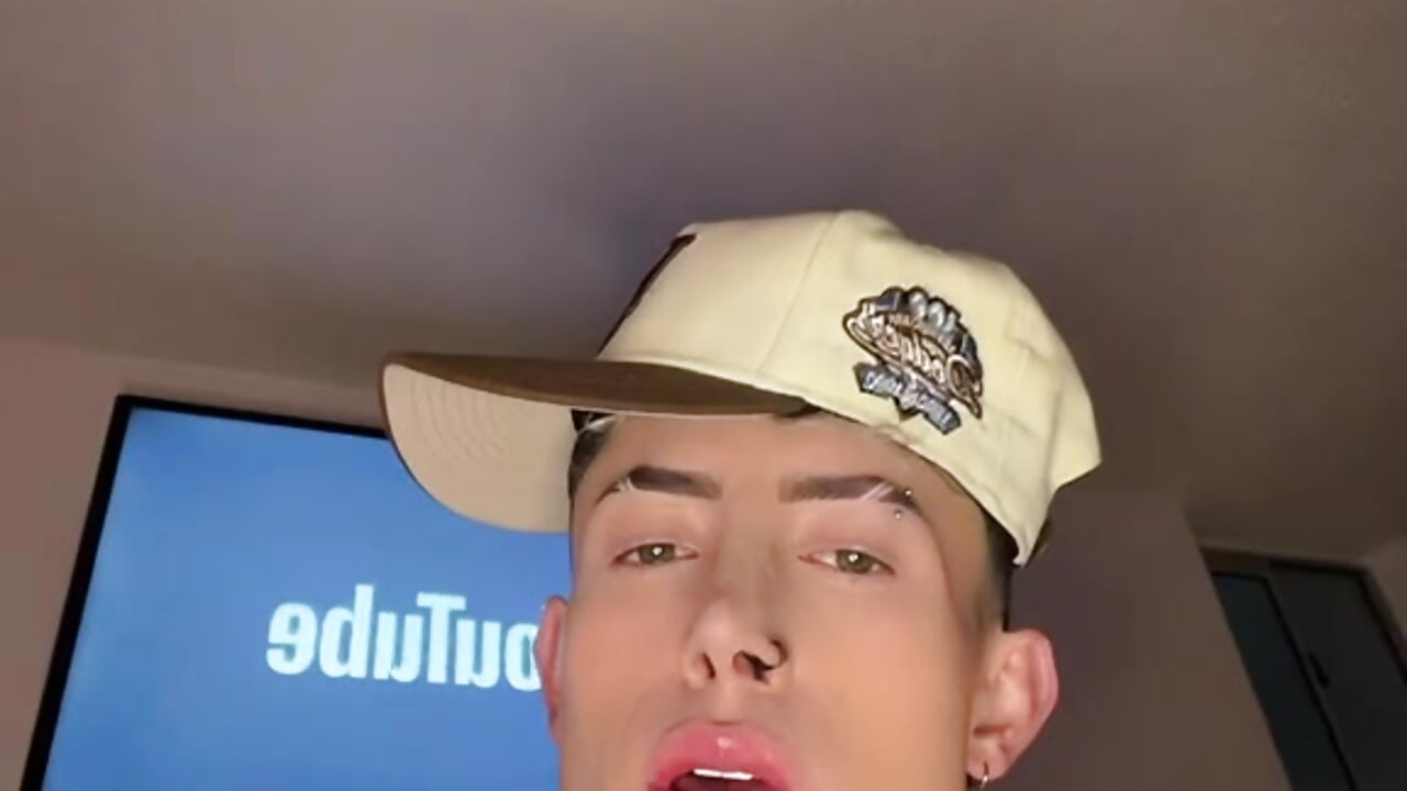 WhatsApp Video 2026-05-25 at 11,14,14 PM - strongManLatino 캠 모델의 동영상