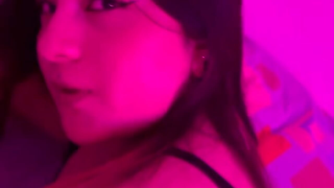 🍑🔥 - video by Honey_Alix cam model