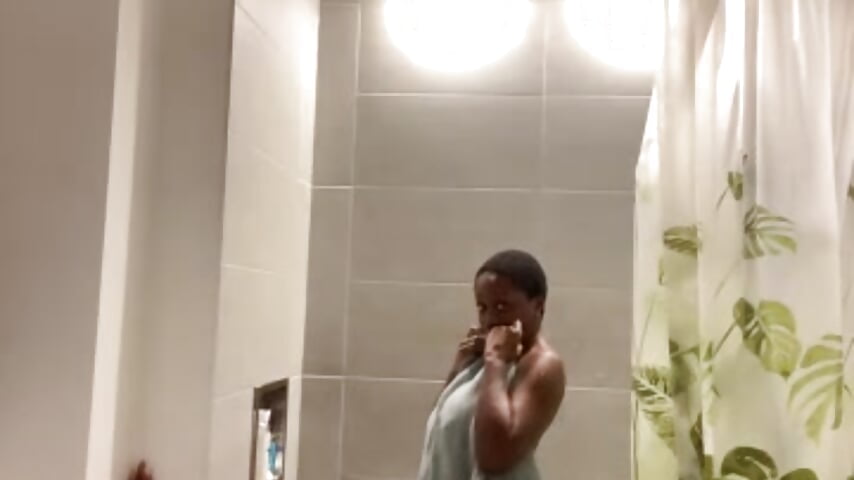 the art of the tease [28 Feb 21:05] DC LIVE SHOW - vídeo de tia___fox modelo de câmara