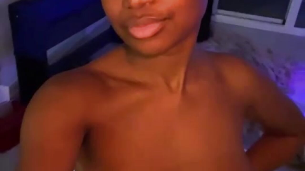 pov, Pink Floyd, sexy little goddess [22 Feb 22:40] DC LIVE SHOW - video av tia___fox cam model