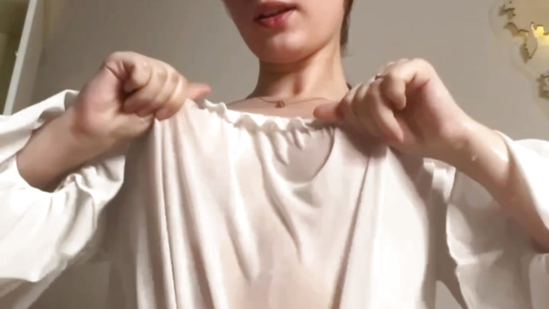 Mmmmmoist– AnnaNoir kameramodell videója