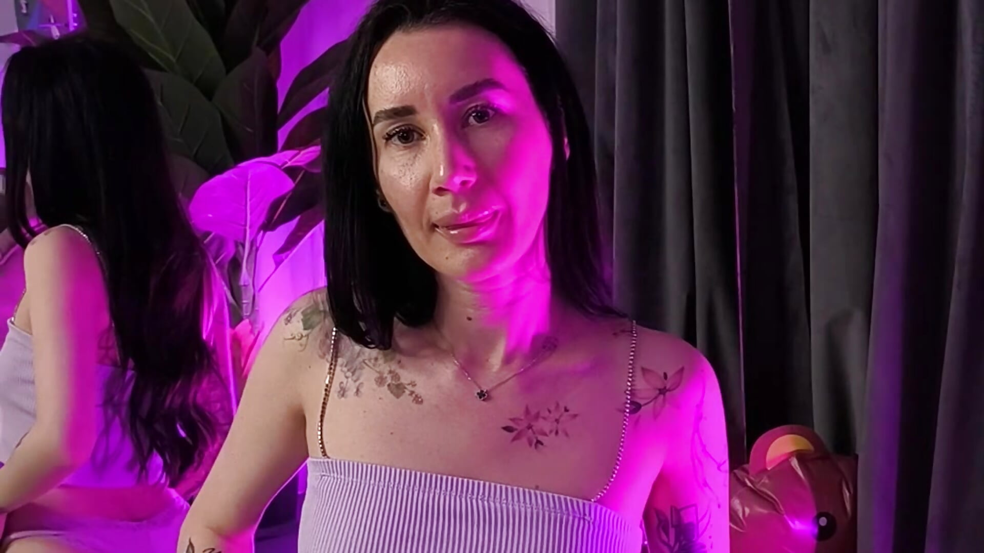 Your flirt is here 👄 - video by SerenaVelour cam model