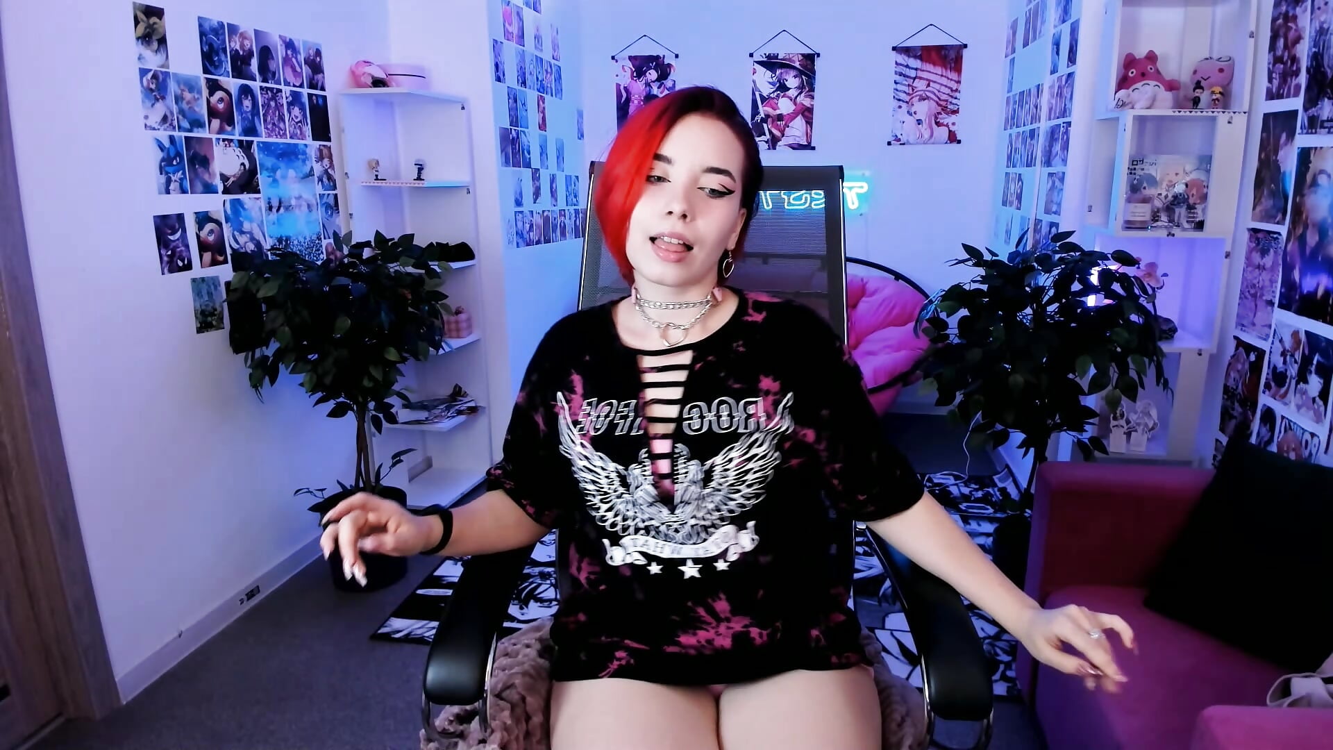 Shall we have some fun together? - video di MarcelineChi modella di cam