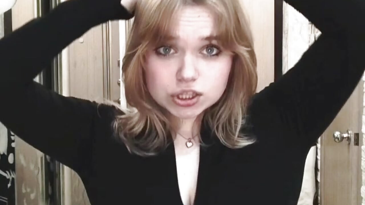 cheeky mode :P - Fancy_Bella 캠 모델의 동영상